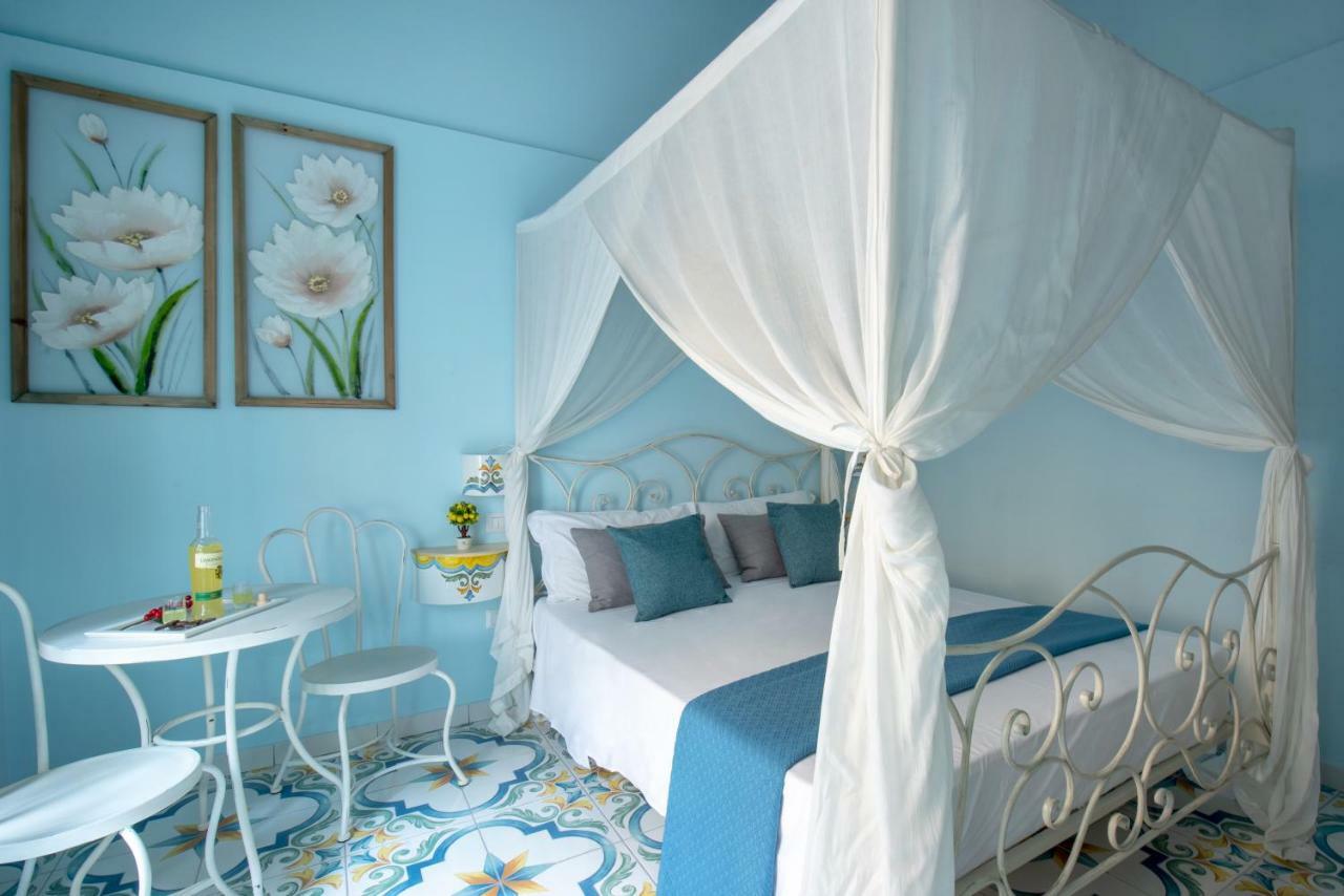 Regina Elena Bed & Breakfast Naples Exterior photo