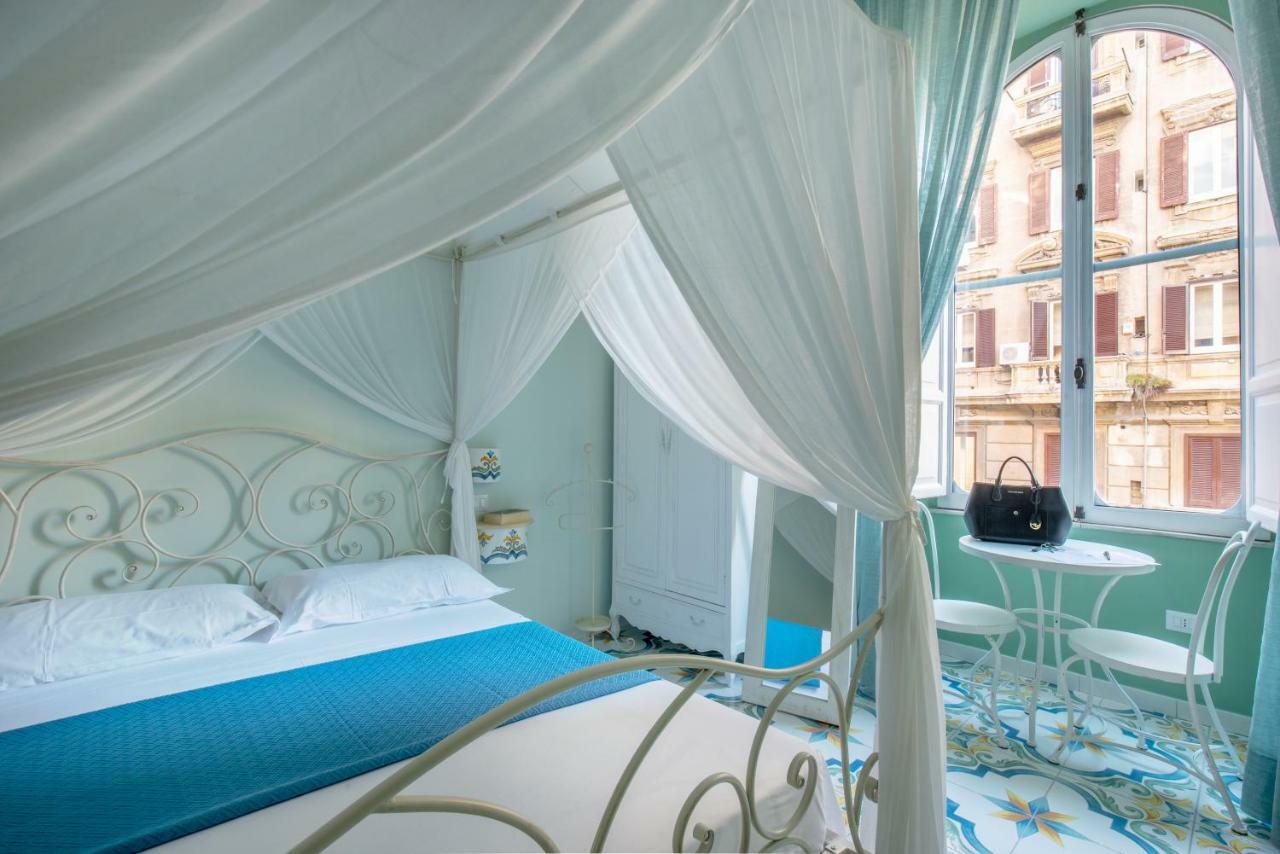 Regina Elena Bed & Breakfast Naples Exterior photo